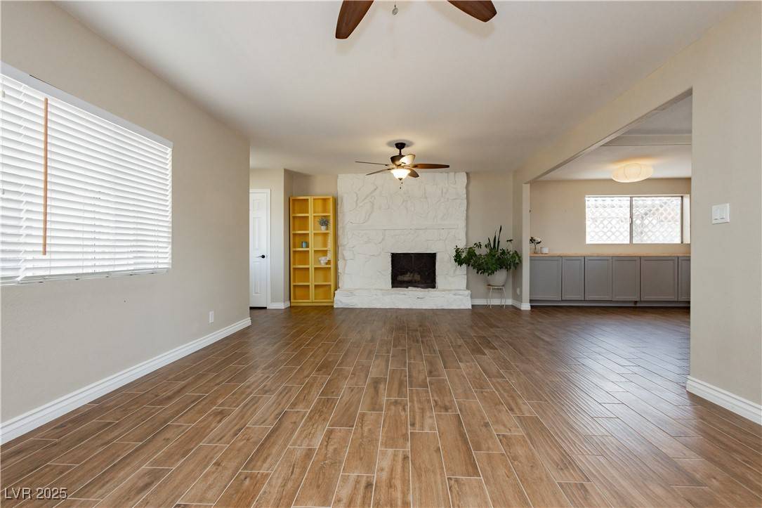 Henderson, NV 89015,67 Oklahoma DR