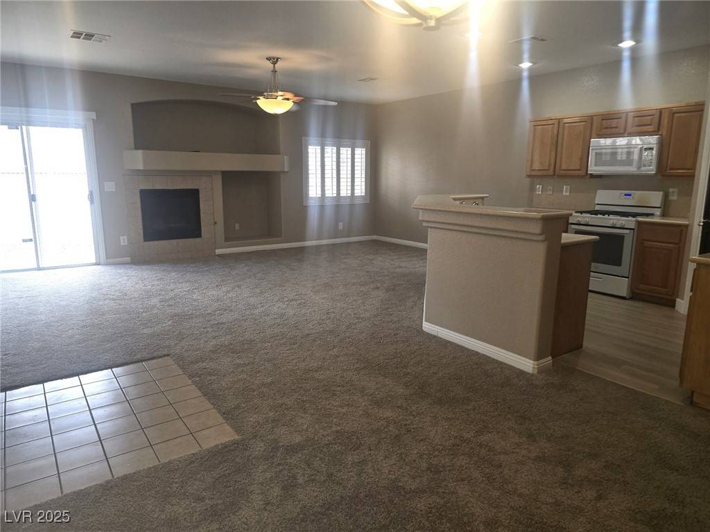 Henderson, NV 89002,1142 Grass Pond PL #3