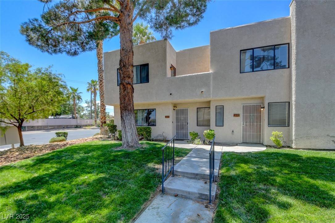 Las Vegas, NV 89121,2696 Matogroso LN