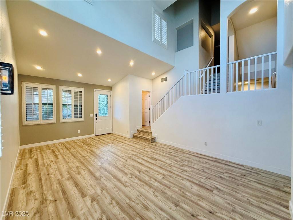 Henderson, NV 89052,777 Valley Rise DR