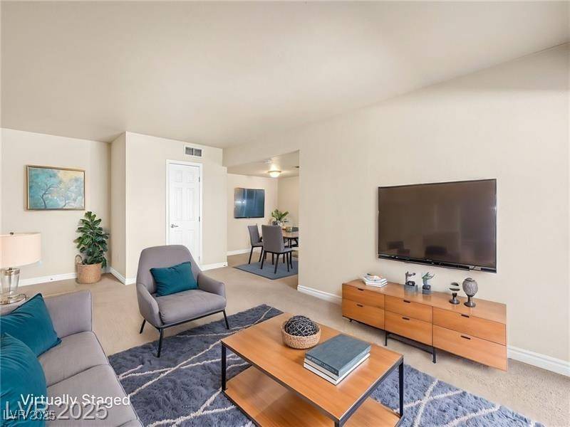 Las Vegas, NV 89103,5314 River Glen DR #288