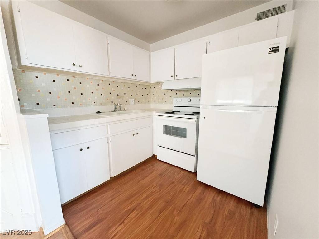 Las Vegas, NV 89107,212 Orland ST #36
