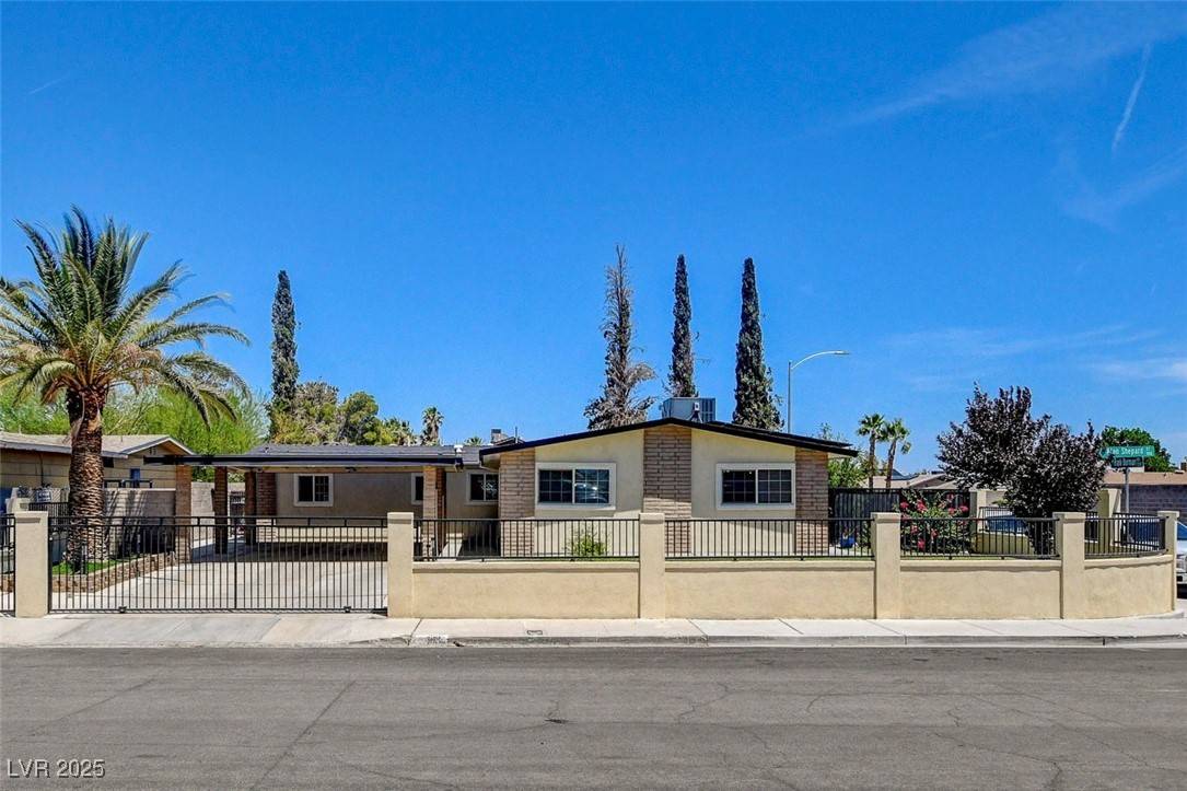 Las Vegas, NV 89145,925 Alan Shepard ST