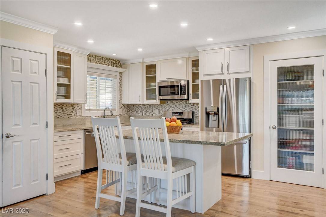 Las Vegas, NV 89145,925 Alan Shepard ST