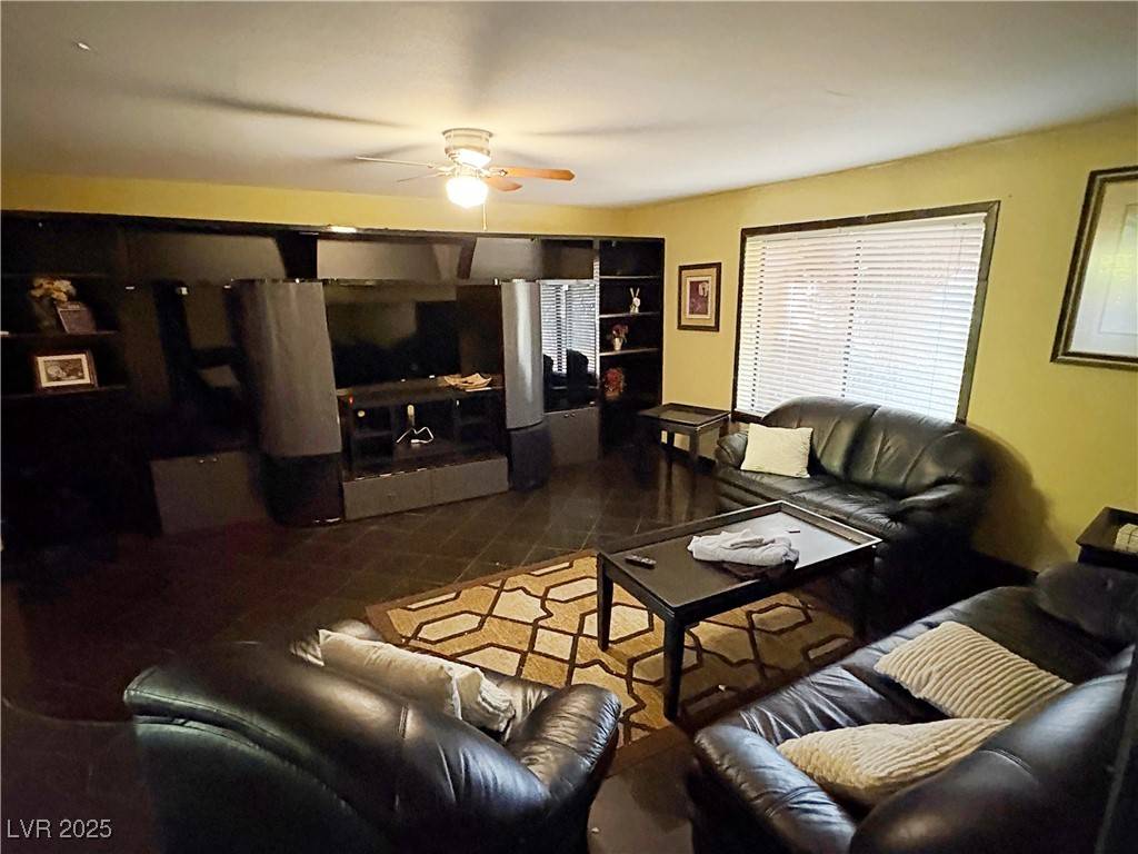 Las Vegas, NV 89121,3167 El Cedro CIR
