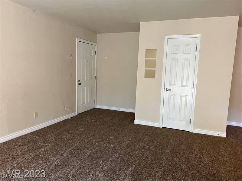 Las Vegas, NV 89103,5295 Indian River DR #316