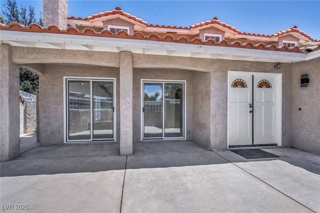 Las Vegas, NV 89121,3421 Rochelle CT
