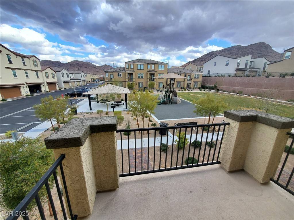 Henderson, NV 89002,1179 Gypsum Hills CT