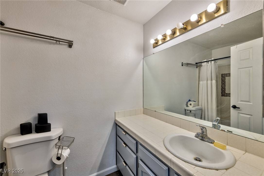 Las Vegas, NV 89103,4150 Sanderling CIR #455