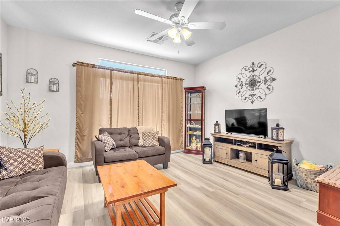 Las Vegas, NV 89183,1011 Dancing Vines AVE