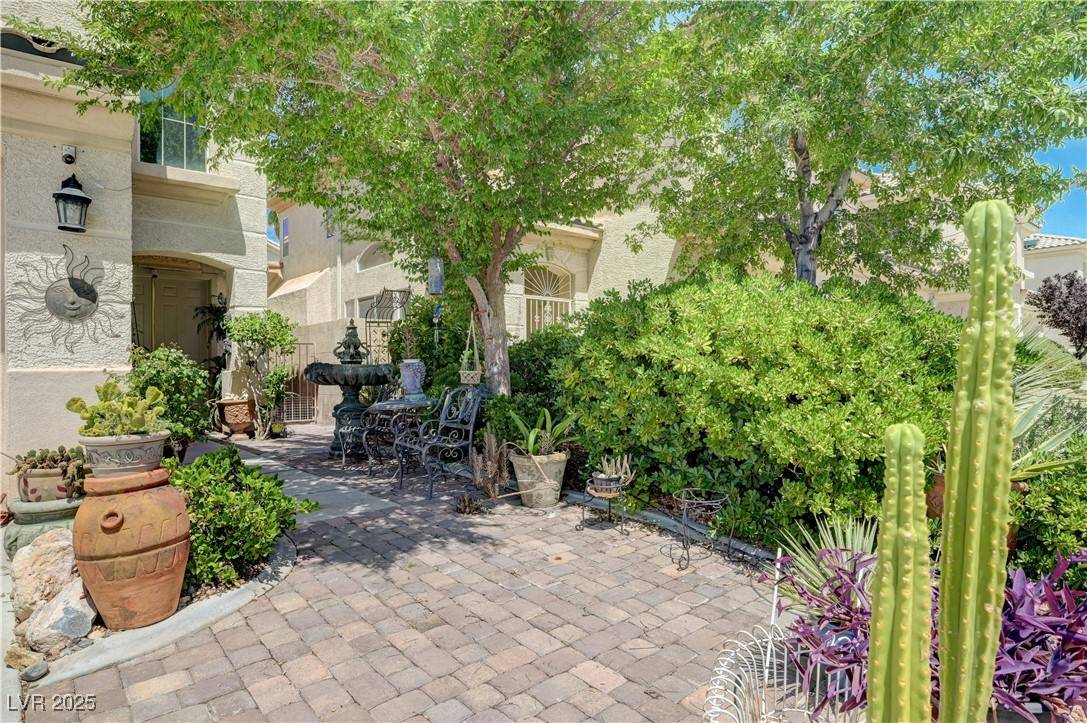 Las Vegas, NV 89147,3873 Palm Island CT