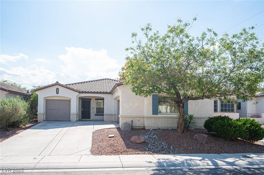North Las Vegas, NV 89081,6333 Sterling Ranch WAY