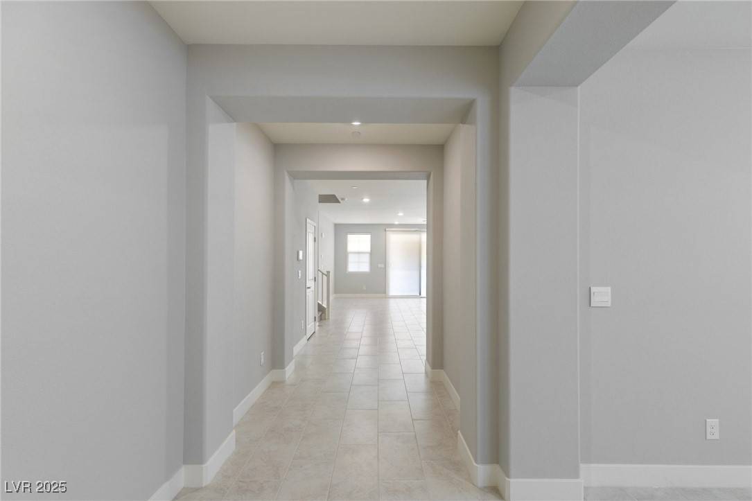 Henderson, NV 89011,425 Canary Song DR