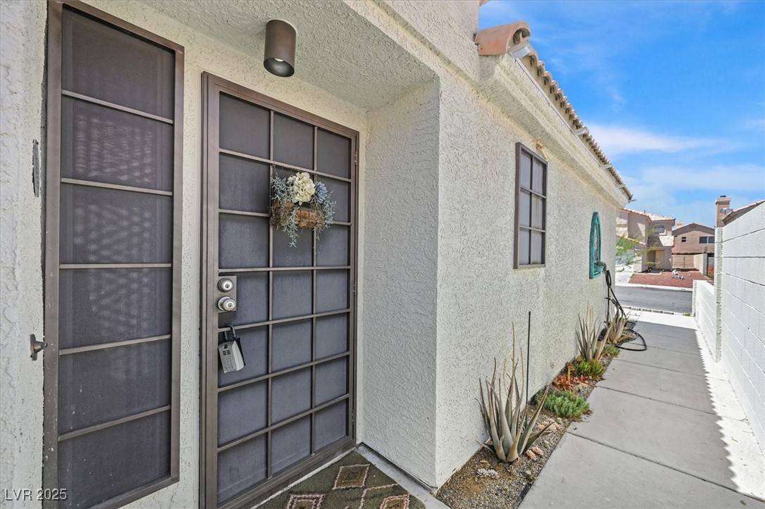 Las Vegas, NV 89129,9151 Indian Breeze DR