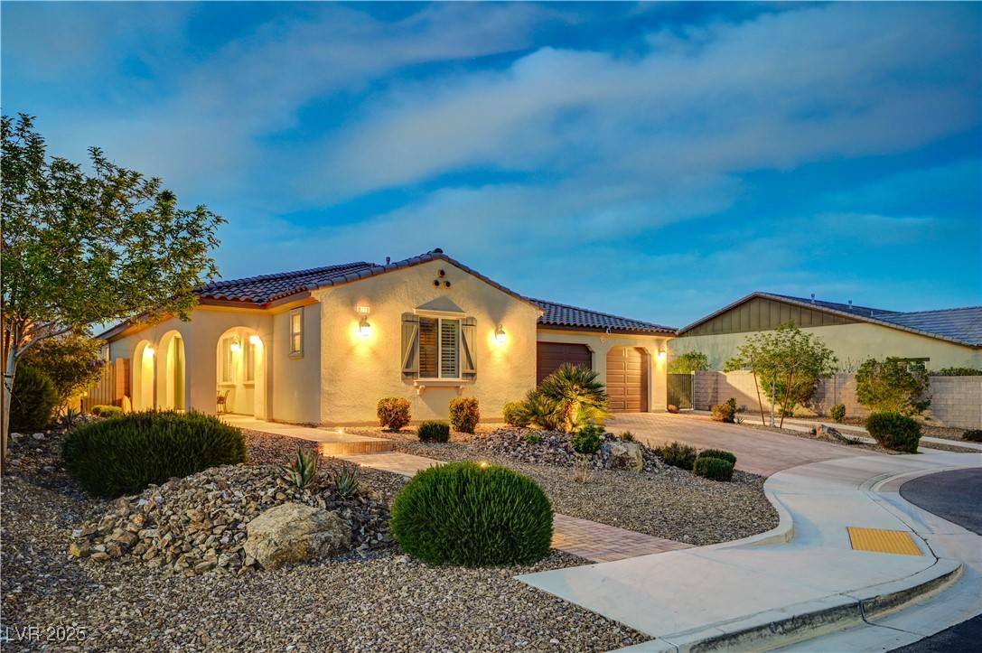 Las Vegas, NV 89113,8298 W Agate AVE