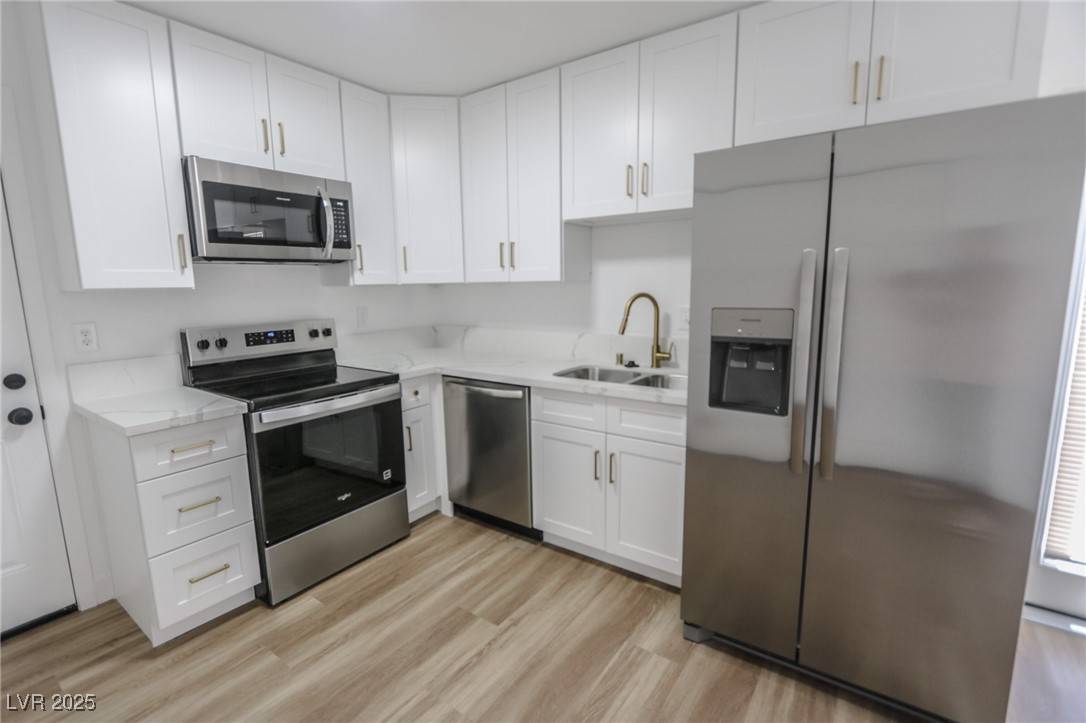 Las Vegas, NV 89142,2711 Sesame DR