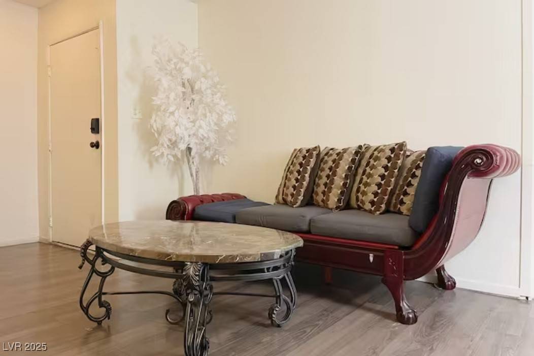 Las Vegas, NV 89109,4650 Koval LN #14B