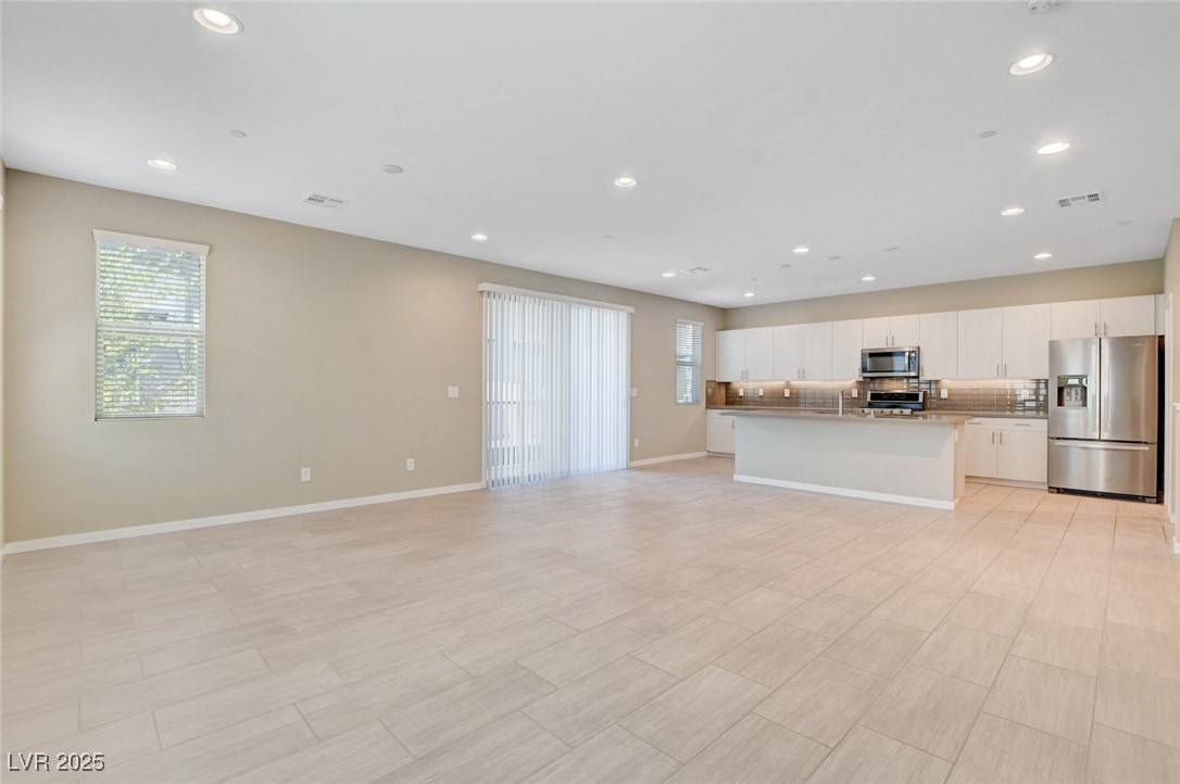 Las Vegas, NV 89135,11302 Kraft Mountain AVE #101