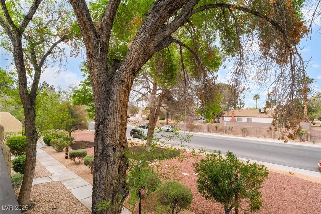 Las Vegas, NV 89121,3221 Yolanda LN