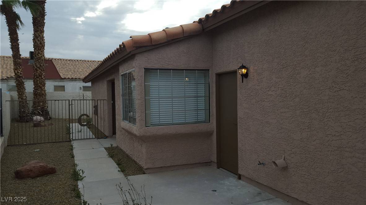 Las Vegas, NV 89142,2777 Beaconfalls WAY