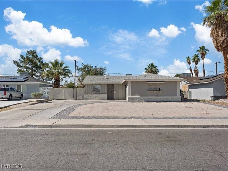 Las Vegas, NV 89102,4204 El Jardin AVE