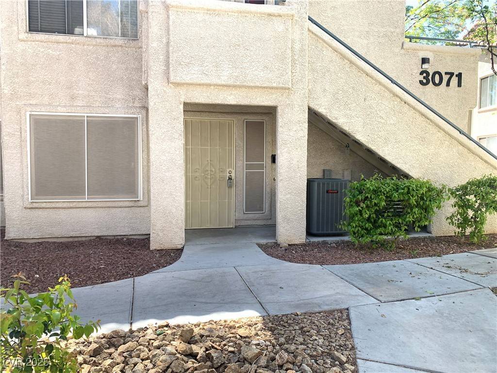 Las Vegas, NV 89120,3071 Key Largo DR #104