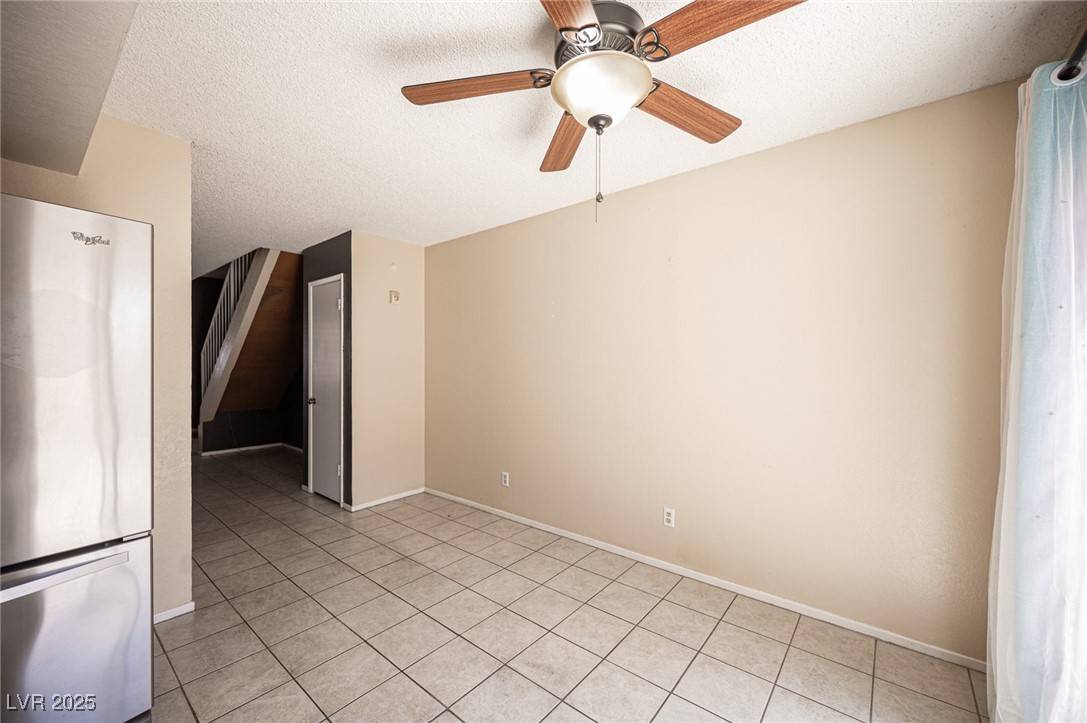 Las Vegas, NV 89103,5241 Janfred CT #18