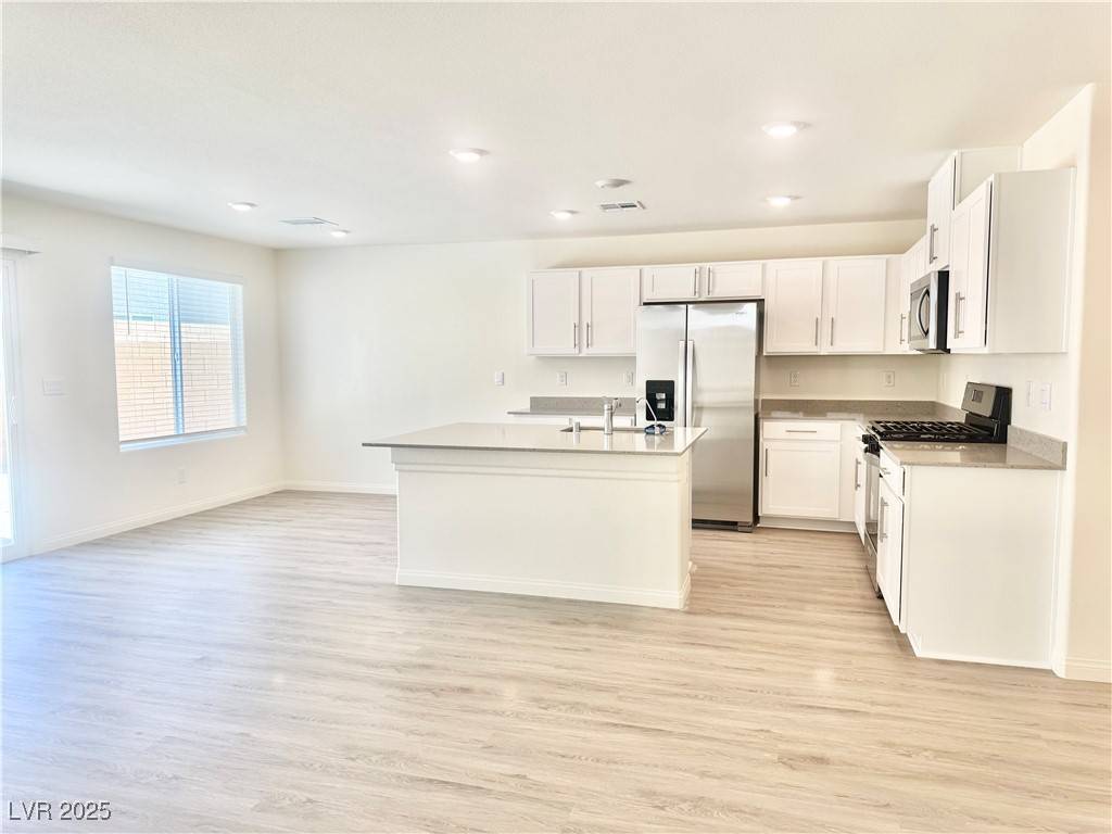 North Las Vegas, NV 89081,808 Calm Crystal CT