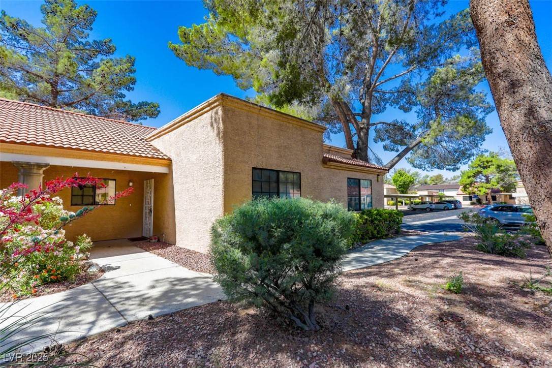 Las Vegas, NV 89102,2851 S Valley View BLVD #1108