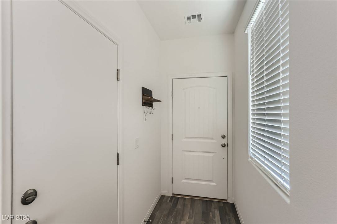Las Vegas, NV 89115,1611 Prairie Fields CT