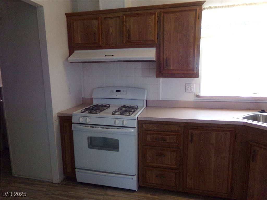 Pahrump, NV 89060,2111 W Mesquite AVE