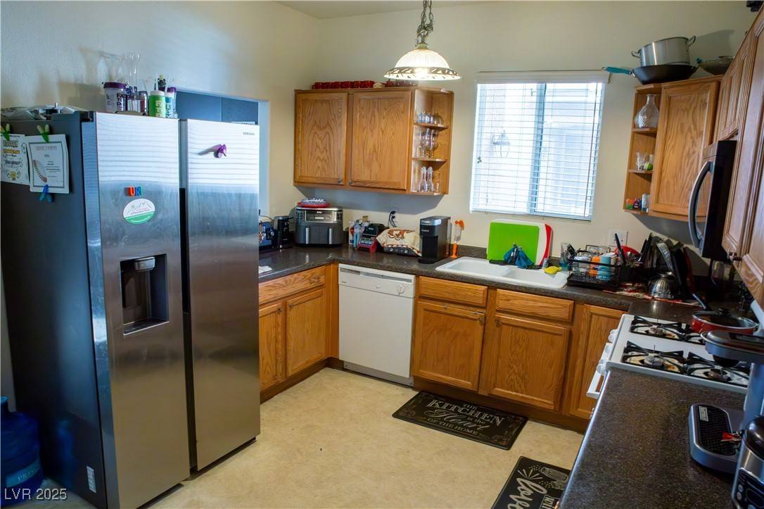 Las Vegas, NV 89108,5216 Loma Verde AVE
