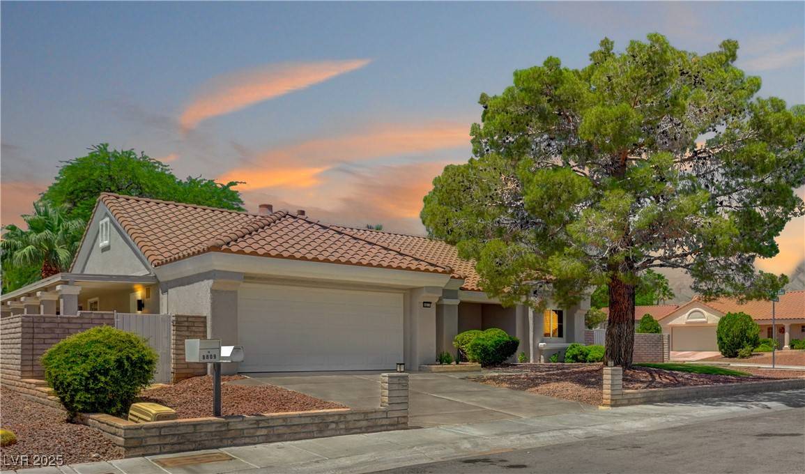 Las Vegas, NV 89134,8813 Sundial DR