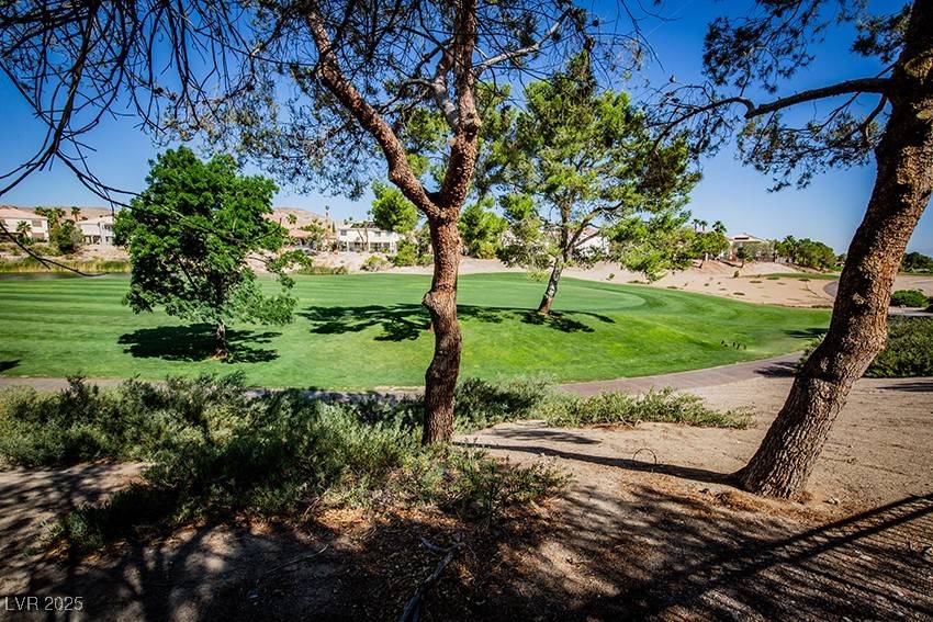 Las Vegas, NV 89148,105 Chateau Whistler CT