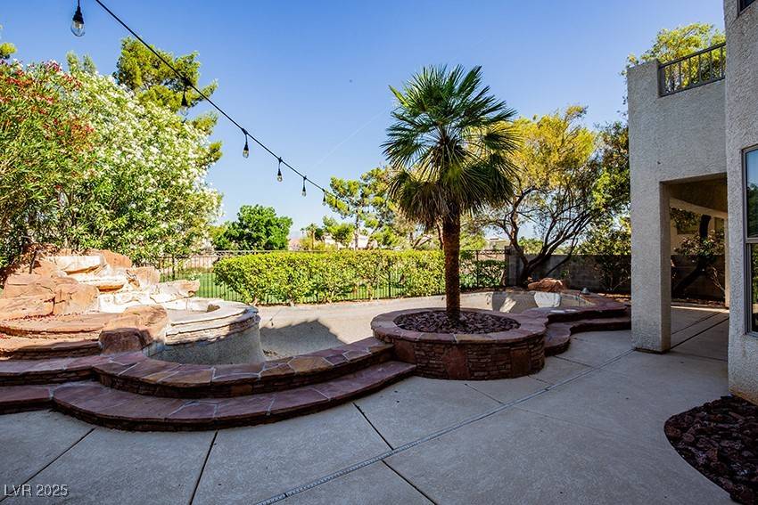 Las Vegas, NV 89148,105 Chateau Whistler CT