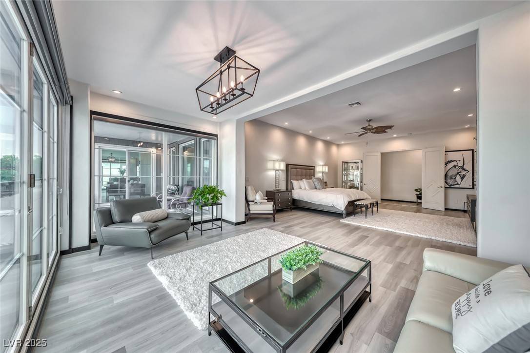 Las Vegas, NV 89149,5438 Sierra Brook CT
