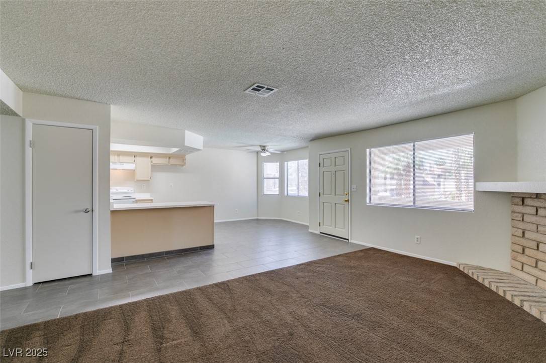 Las Vegas, NV 89128,1013 Falconhead LN #202