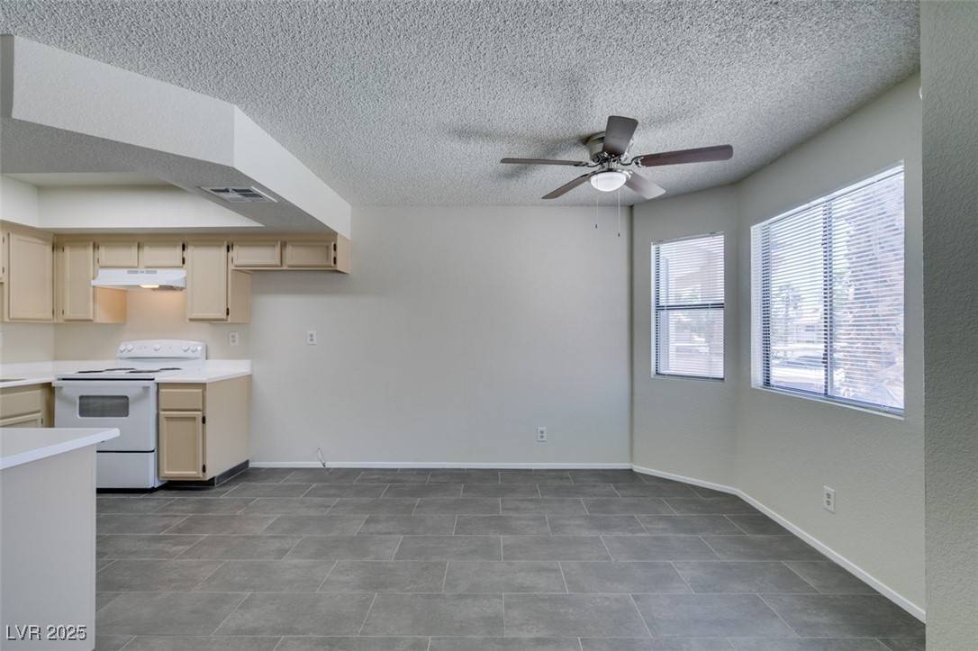 Las Vegas, NV 89128,1013 Falconhead LN #202