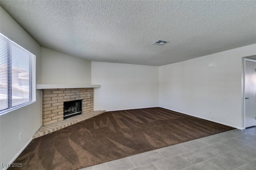 Las Vegas, NV 89128,1013 Falconhead LN #202