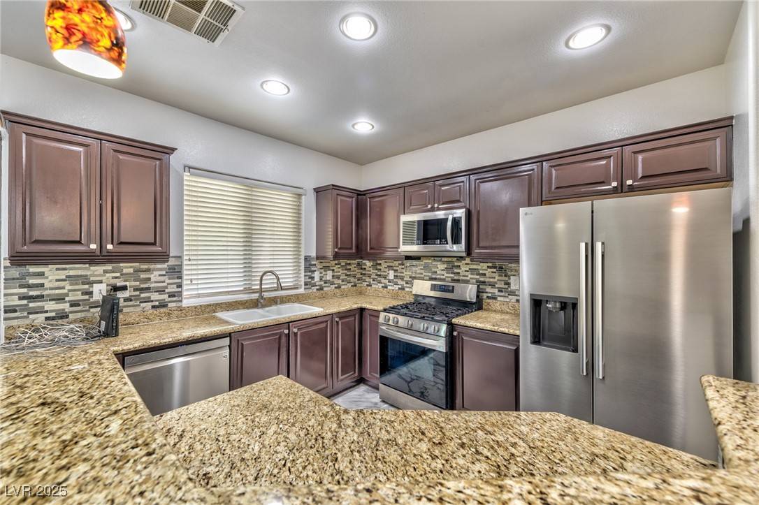Las Vegas, NV 89148,398 Blue Tee CT