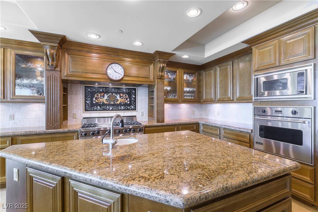 Las Vegas, NV 89145,9101 Alta DR #301