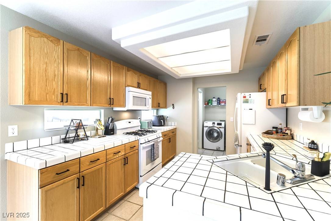 Las Vegas, NV 89129,3425 Yorkminster ST