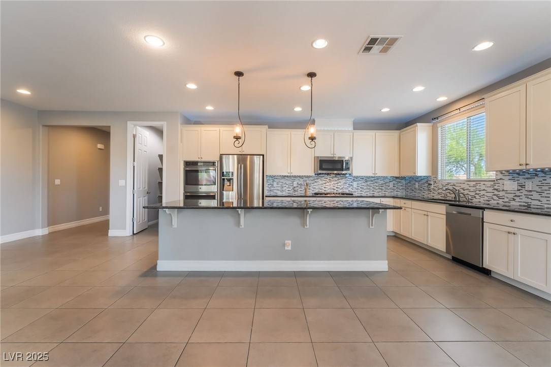 Las Vegas, NV 89130,5601 Mackenzie Park CT