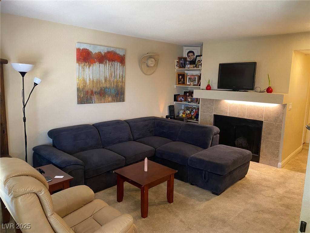Las Vegas, NV 89117,2750 S Durango DR #2141
