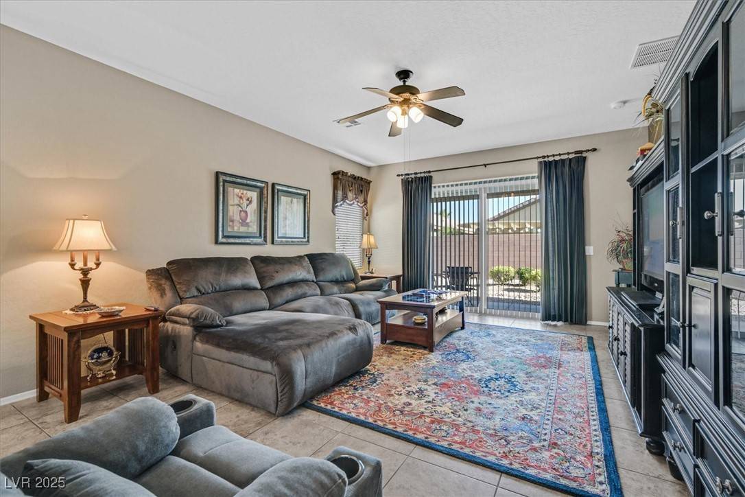 Las Vegas, NV 89122,6141 Tokara AVE