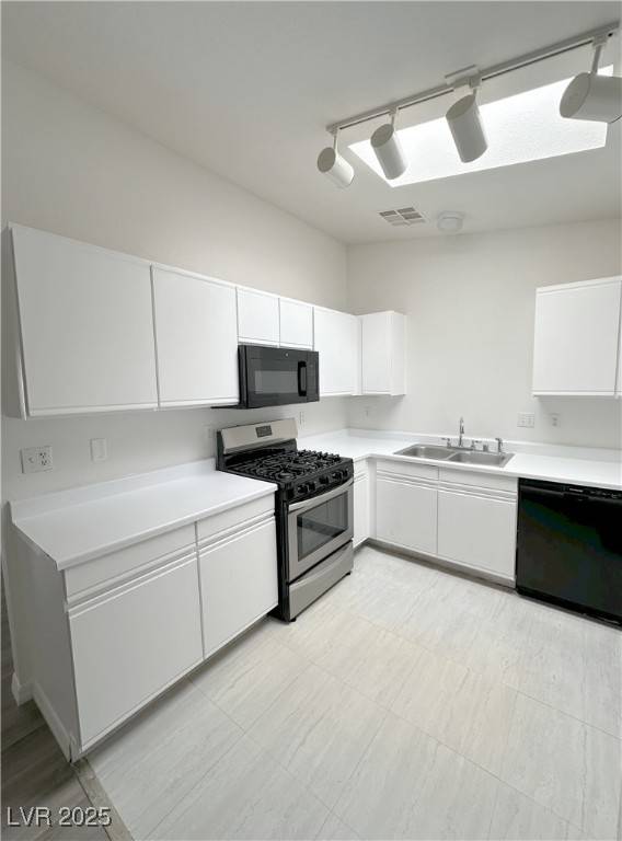 Las Vegas, NV 89106,2105 KENDALL HILL AVE