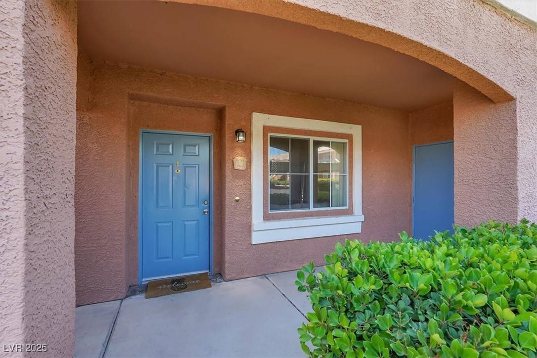Las Vegas, NV 89144,10553 Pine Glen AVE #101