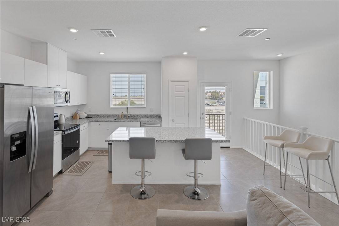 Las Vegas, NV 89148,5672 Beguiling Falls ST