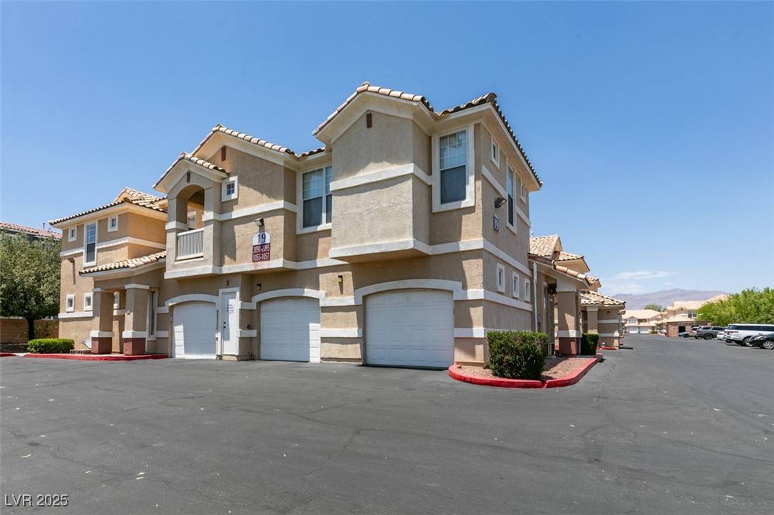 North Las Vegas, NV 89031,5855 Valley DR #2092