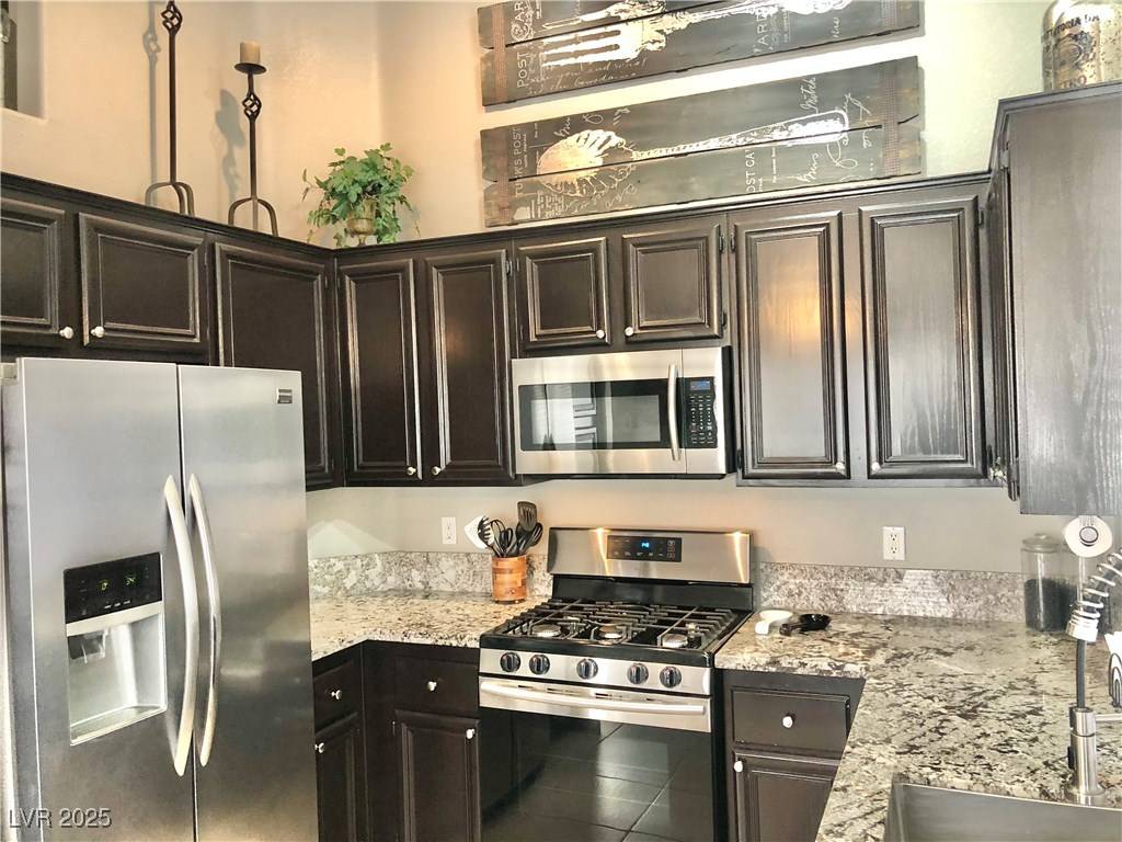 Las Vegas, NV 89129,3329 HIDDEN RIDGE ST